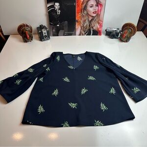Ann Taylor Navy Leaf Print Blouse | Green Botanical Stretch Top | Size MP